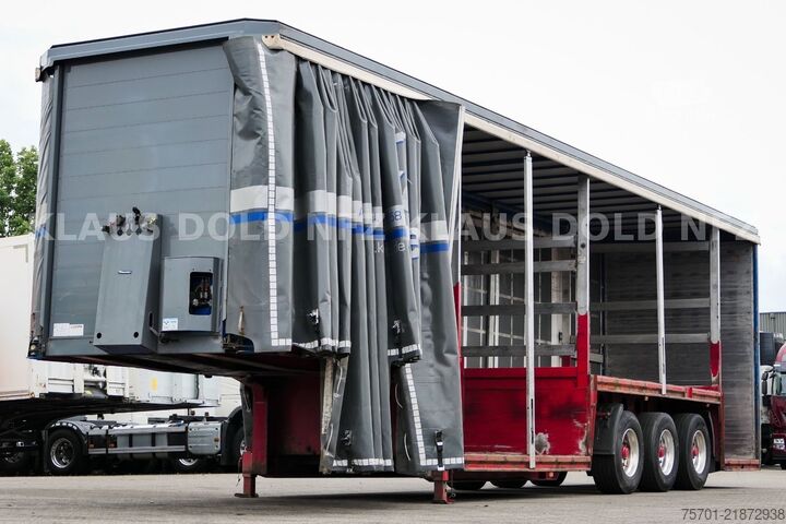 Semiremorcă pentru băuturi KEMPF SPG34/3 Getränke Curtainsider Schiebeplane