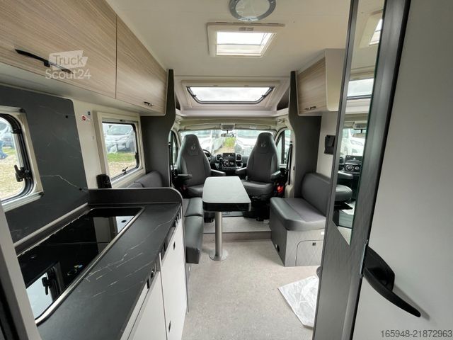 Puoliksi integroitu matkailuauto ETRUSCO T 6.9 SBC | 7,0 m*Automatik*