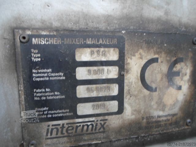Camion malaxeur à béton MERCEDES-BENZ 3246/8x4/ Betonmischer