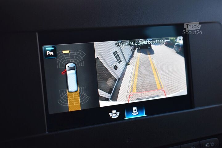Furgon z wysokim dachem MERCEDES-BENZ Sprinter 316 CDI 4x4 7 G-Tronic Mixto L2H2 Navi