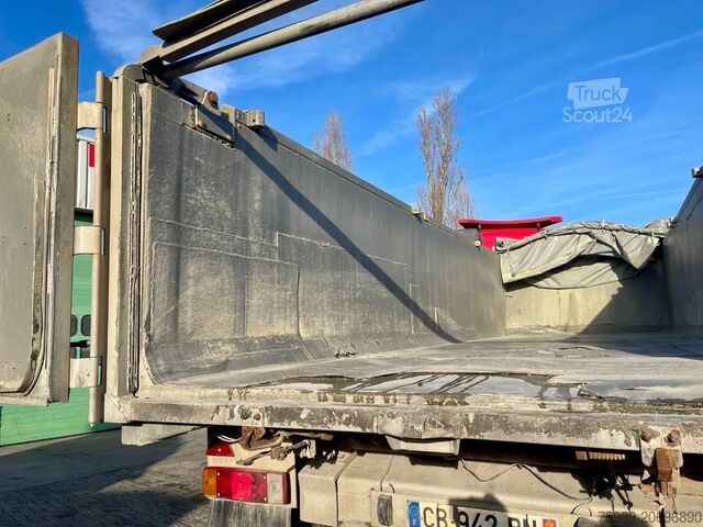 Tipper Benalu 3 axels, spring