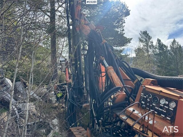 Земляная бурильная машина Tamrock DHA500 Drilling Rig
