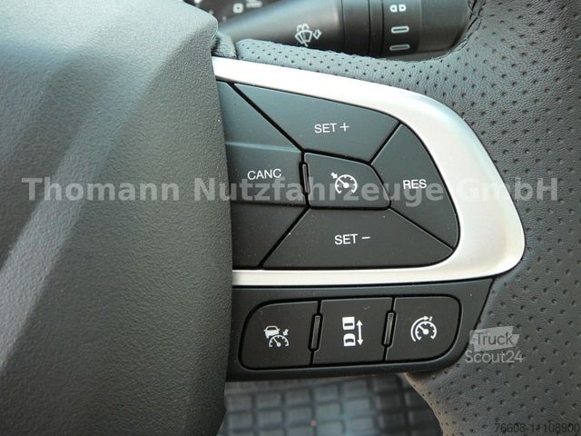 Takelwagen IVECO DAILY 70C18 Schiebeplateau Luftfederung Navi