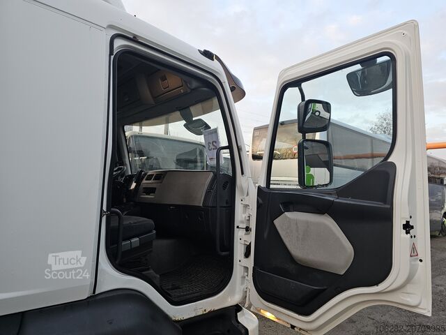 Truck with box body Volvo FL 240 4x2 16tons Seitentüren Koff