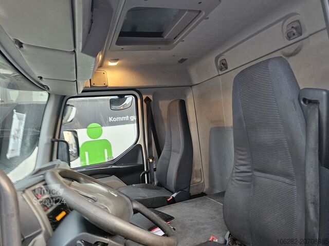 Truck with box body Volvo FL 240 4x2 16tons Seitentüren Koff