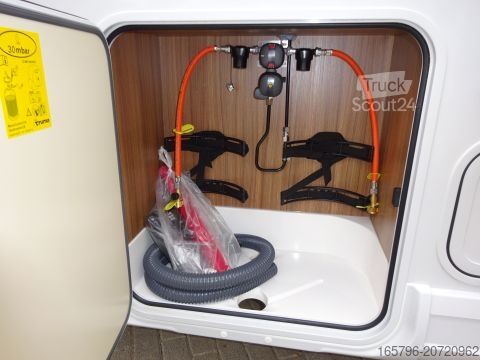 Caravana semiintegrada Eura Mobil Contura 766 EF Top-Angebot