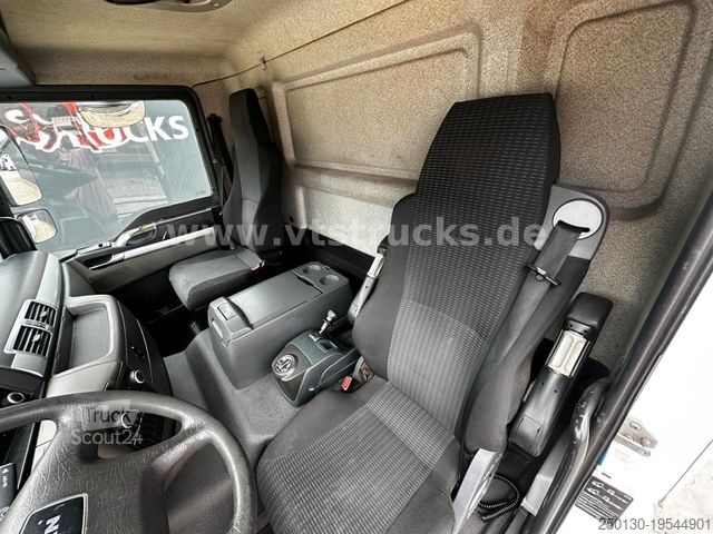 Samochód do przewozu napojów MAN TGM 22.250 Getränkewagen mit Ladebordwand Euro6