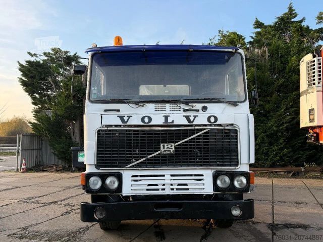 Standaard trekker VOLVO F 12 Turbo B 380 6X4 Tractor-Unit Spring/Spring