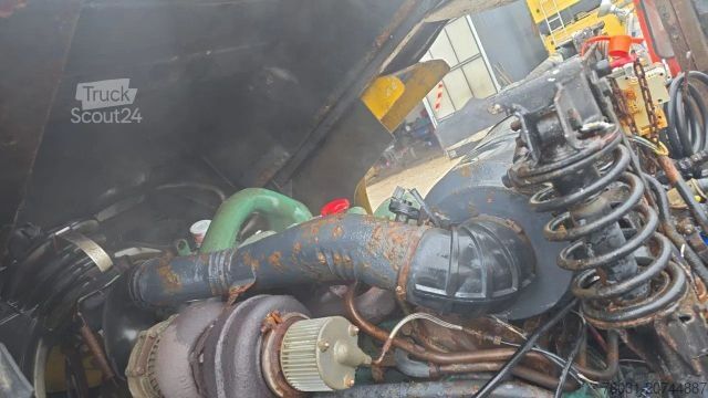 Standaard trekker VOLVO F 12 Turbo B 380 6X4 Tractor-Unit Spring/Spring