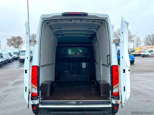 Furgon blaszak IVECO 35S12 V