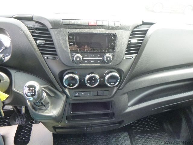 Furgon blaszak IVECO 35S12 V