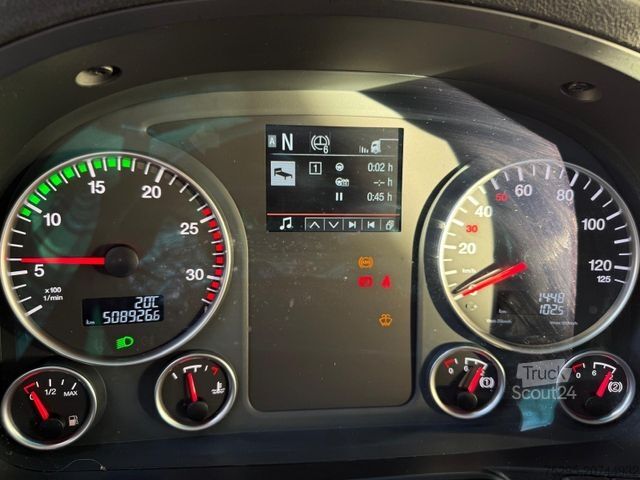 Autocarro con pianale e telone MAN TGX 18.420 XXL Jumbo Kompl 120m³ TÜVneu Retarder