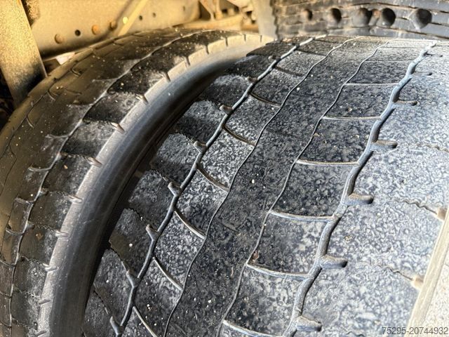 Autocarro con pianale e telone MAN TGX 18.420 XXL Jumbo Kompl 120m³ TÜVneu Retarder