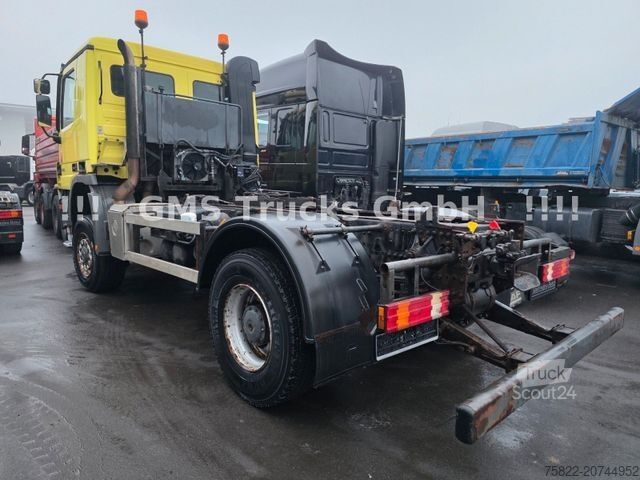 LKW-Fahrgestell MERCEDES-BENZ Actros 1836 / 4X4 ALLRAD / 3 Pedal / Full Steel