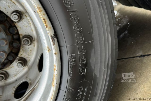 Великооб’ємний тягач IVECO Stralis 420 Mega