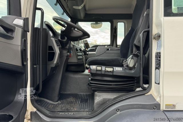 Autobetoniere MAN TGS 35.440 8x4 Liebherr 9m3 Förderband 17M