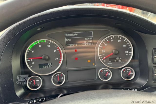 Autobetoniere MAN TGS 35.440 8x4 Liebherr 9m3 Förderband 17M