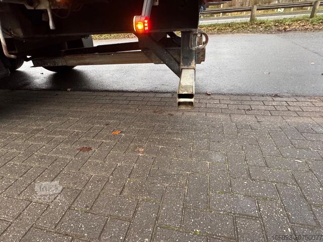 Truck Centrum Meerkerk B.V. Truck Centrum Meerkerk B.V. Truck Centrum Meerkerk B.V.