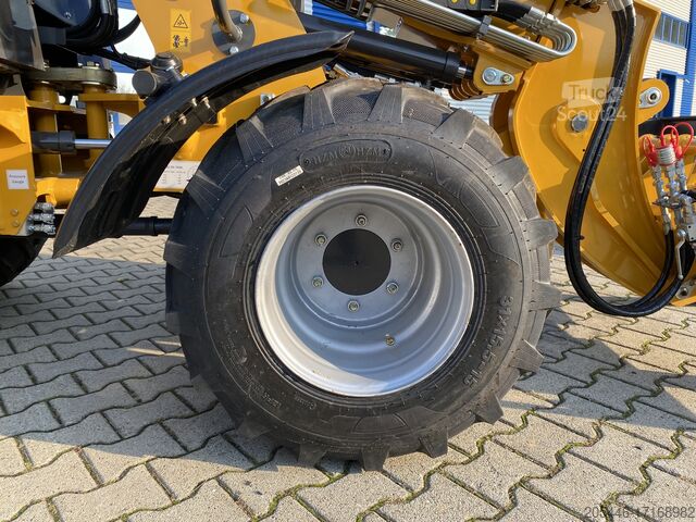 Teleskoplader inkl. Schneeschild-Paket Berger Kraus Radlader/Teleskoplader BK810T *KUBOTA*