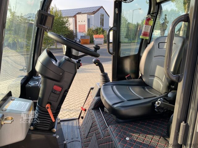 Teleskoplader inkl. Gabelpaket Berger Kraus Radlader/Teleskoplader BK810T *KUBOTA*