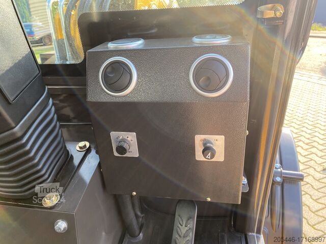 Teleskoplader inkl. Gabelpaket Berger Kraus Radlader/Teleskoplader BK810T *KUBOTA*