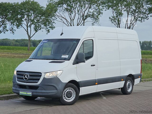 Bestelauto MERCEDES-BENZ SPRINTER 316 L2H2 RWD MBUX Autom!