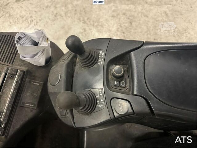 Chariot élévateur à fourche Linde E16C Counterbalance Truck – Certified