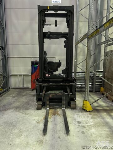 Chariot élévateur à fourche Linde R14X-03 Reach Truck