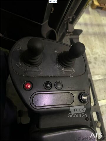 Chariot élévateur à fourche Linde R14X-03 Reach Truck