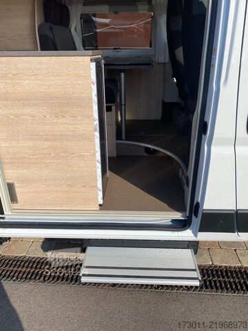 Autocaravana PÖSSL Vario 545 Citroen 140PS Premium Markise