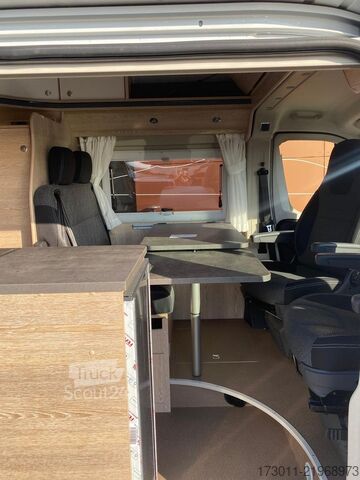 Autocaravana PÖSSL Vario 545 Citroen 140PS Premium Markise