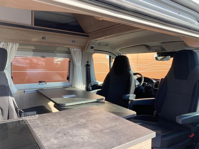 Autocaravana PÖSSL Vario 545 Citroen 140PS Premium Markise