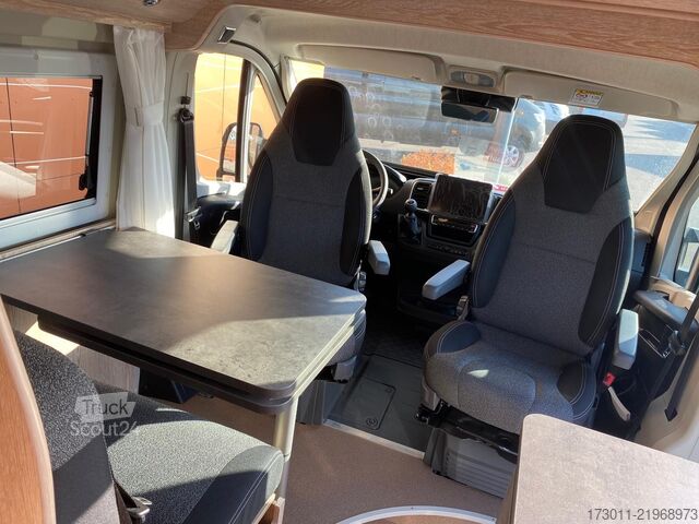 Autocaravana PÖSSL Vario 545 Citroen 140PS Premium Markise