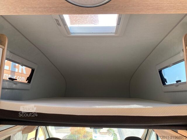 Autocaravana PÖSSL Vario 545 Citroen 140PS Premium Markise