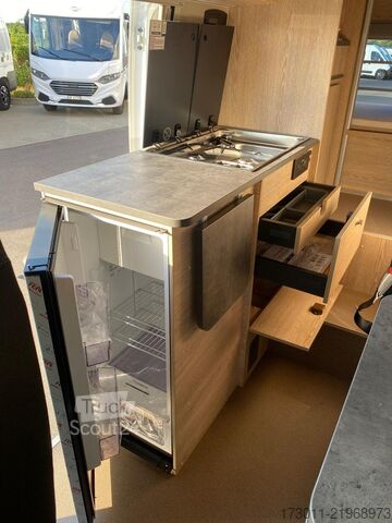 Autocaravana PÖSSL Vario 545 Citroen 140PS Premium Markise