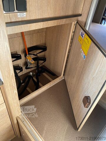 Autocaravana PÖSSL Vario 545 Citroen 140PS Premium Markise