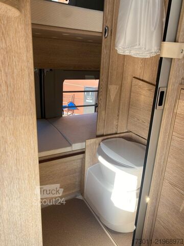 Autocaravana PÖSSL Vario 545 Citroen 140PS Premium Markise