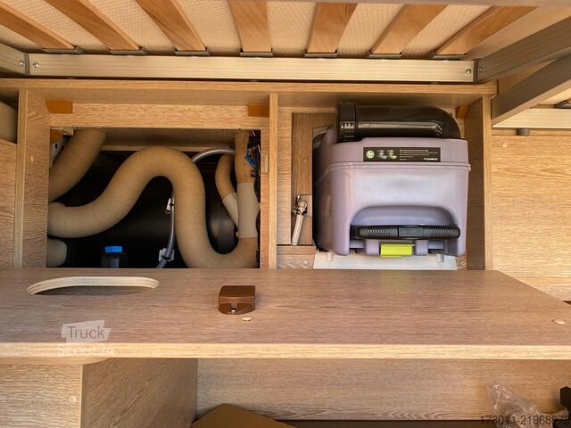 Autocaravana PÖSSL Vario 545 Citroen 140PS Premium Markise