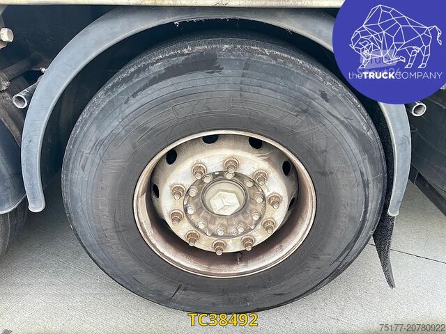 Remorque à plate-forme Renders 