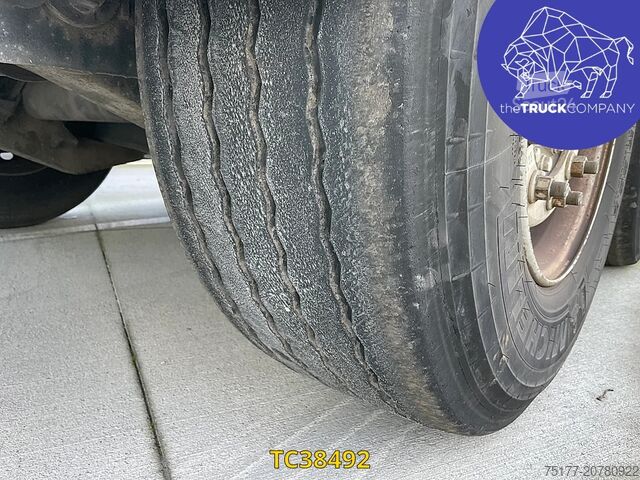 Remorque à plate-forme Renders 