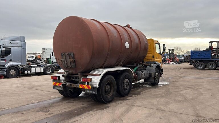 Aspirateur de boues Mercedes-Benz Atego 2528 (18000 L / VIDANGEUR / VACUUM / MANU...