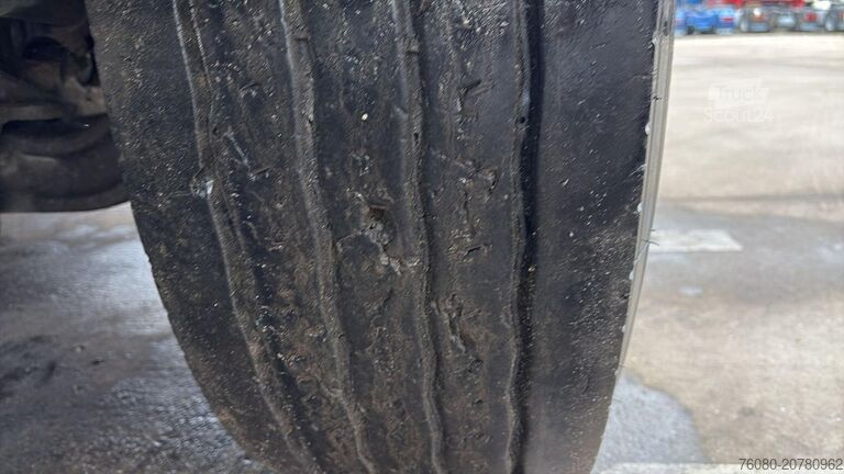 Aspirateur de boues Mercedes-Benz Atego 2528 (18000 L / VIDANGEUR / VACUUM / MANU...