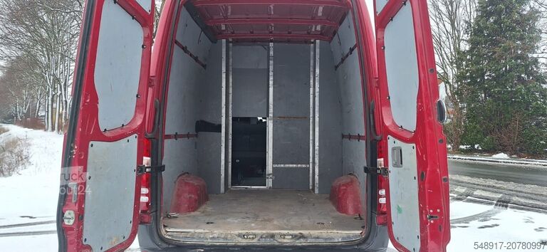 Personenbeförderung Mercedes-Benz Sprinter 316