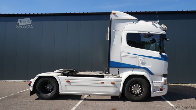 Standard-SZM Scania R 450 tractor unit damaged front