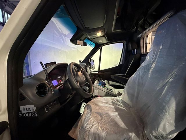 Brandweerwagen MERCEDES-BENZ Sprinter III 519 RTW*RETTUNGSFAHRZEUG*ATM-MOTOR