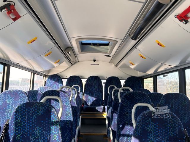 Autobus urbano SOLARIS Urbino 8.9 LE Midi K    3-PUNKT-Gurte