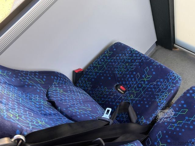 Autobus urbano SOLARIS Urbino 8.9 LE Midi K    3-PUNKT-Gurte