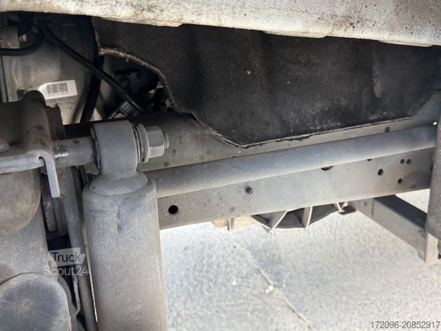 Plate-forme élévatrice sur camion IVECO Daily 50C18 17,2m, 2-Punkt, 200Kg, TOP