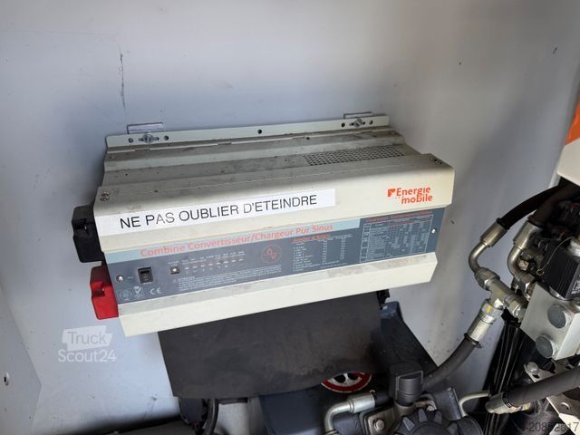 Plate-forme élévatrice sur camion IVECO Daily 50C18 17,2m, 2-Punkt, 200Kg, TOP