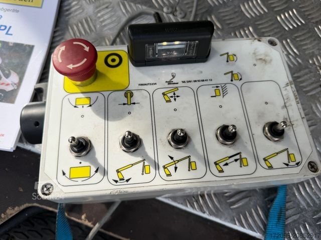 Plate-forme élévatrice sur camion IVECO Daily 50C18 17,2m, 2-Punkt, 200Kg, TOP